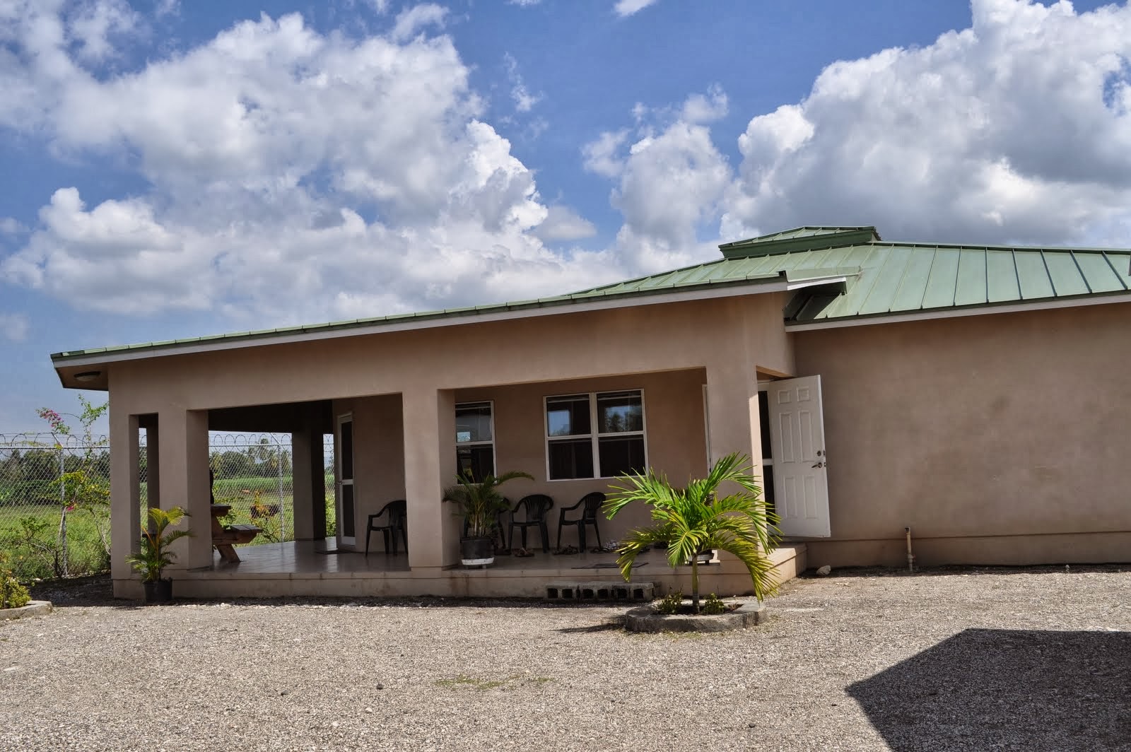 Leogane guest house